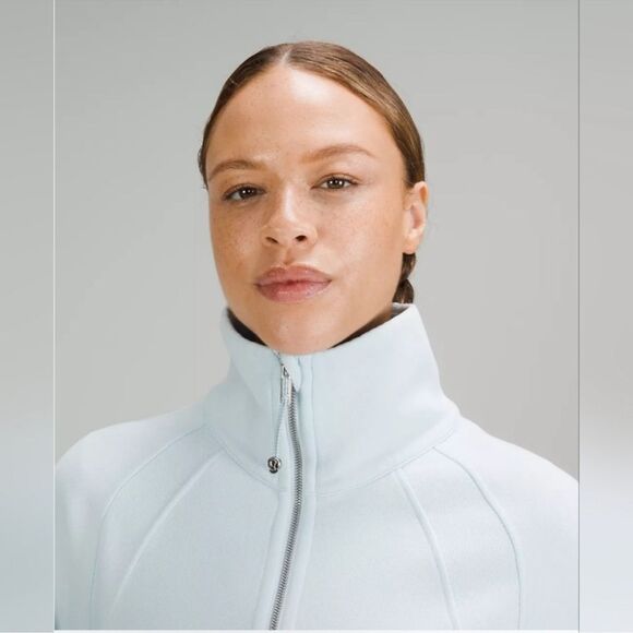 Lululemon Scuba Oversized Funnel Neck Half Zip In Powder Blue. Size XS/S. - Picture 3 of 10